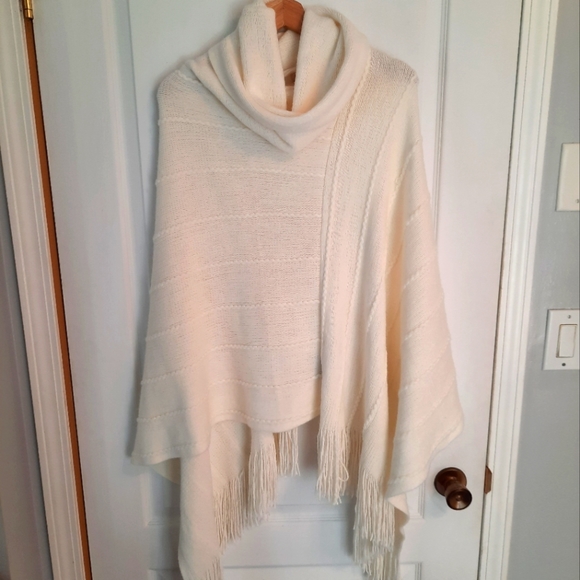 GUESS Poncho, One Size, Off White/Cream Colour - Picture 1 of 8